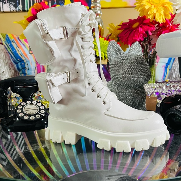 ESSENCE! (White) - Picture 3 of 5